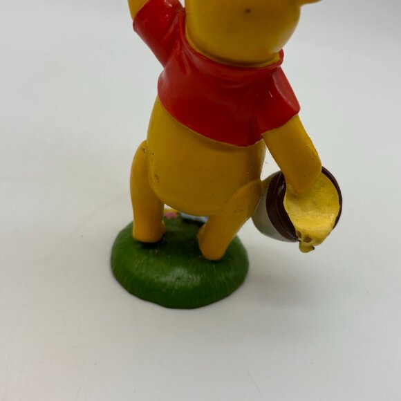Vintage Disney Winnie the Pooh and Friends Tigger Graduation PlasticFigurine1999 - Picture 4 of 7
